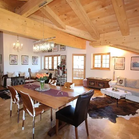 Mountain Top Chalet With Fantastic Views 別荘